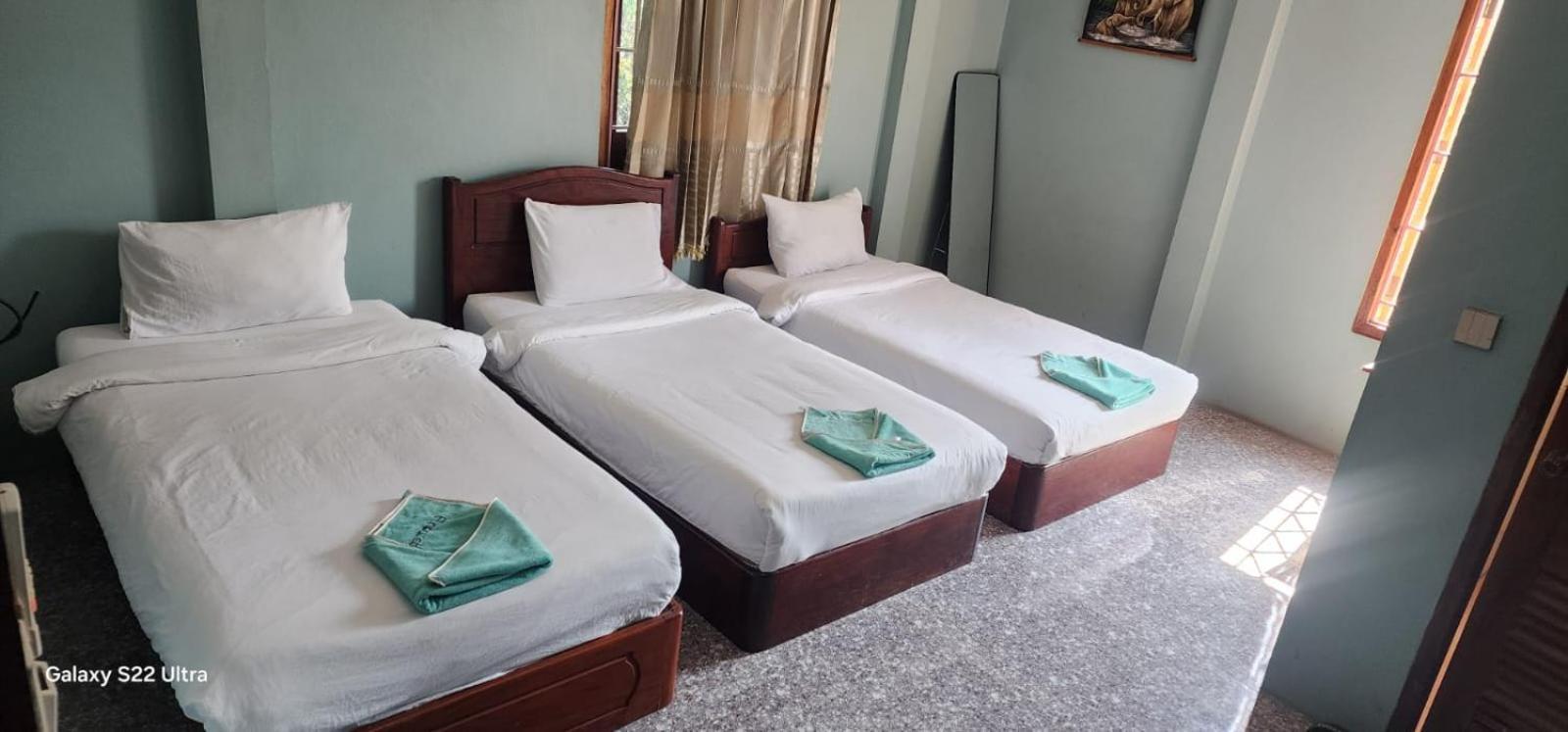 Thip Phavanh Guesthouse Muang Pakbèng Екстериор снимка