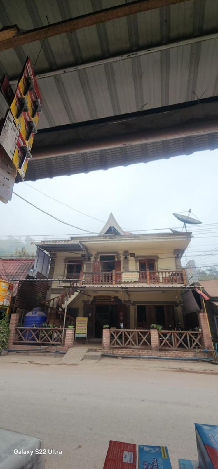 Thip Phavanh Guesthouse Muang Pakbèng Екстериор снимка